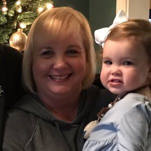 Meet your Posher, Hollie